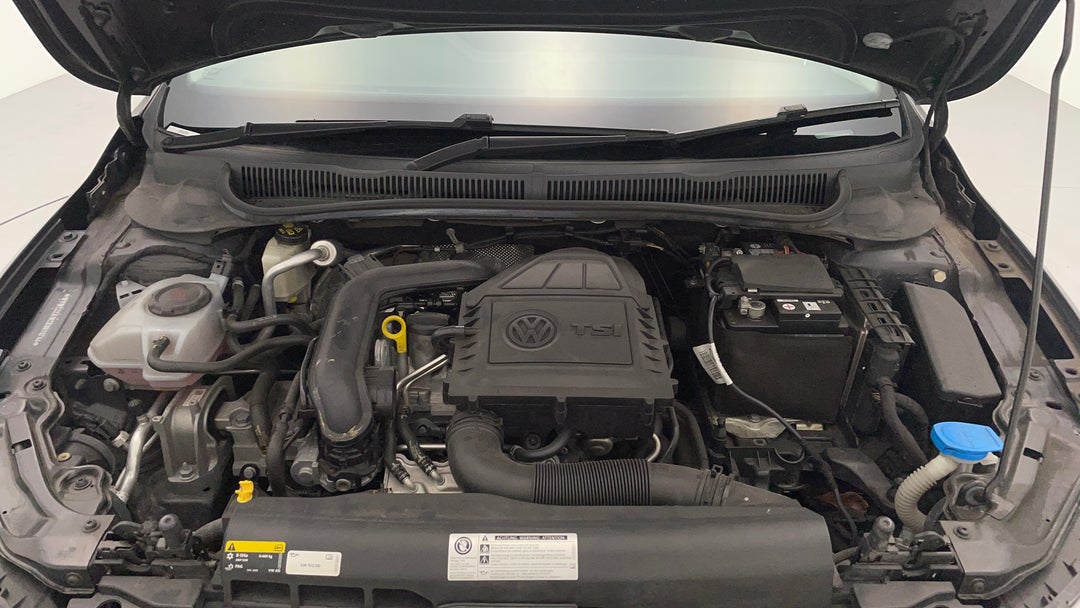 Open Bonnet (Engine)