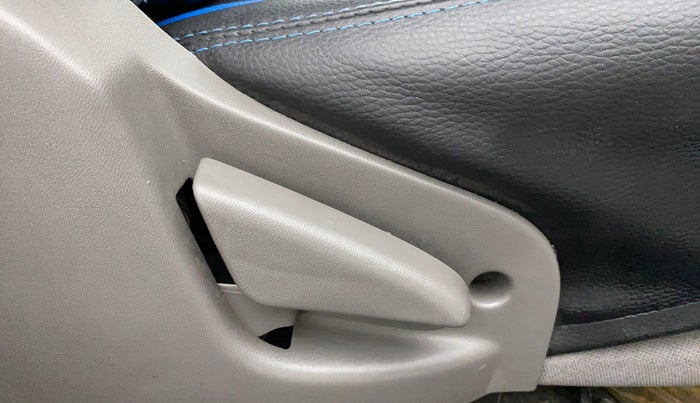 2017 Datsun Go ANNIVERSARY EDITION, Petrol, Manual, 6,282 km, Driver Side Adjustment Panel