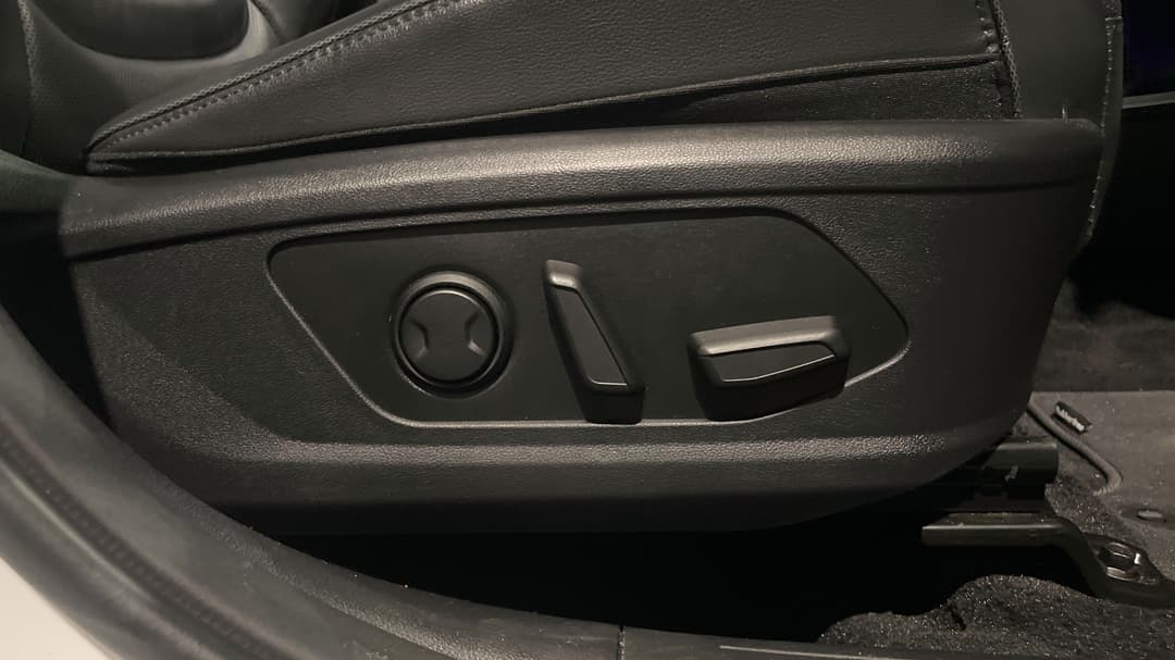 2023 Hyundai Tucson Highlander (AWD), Automatic, 26156 km, Drivers Side Adjustment Panel