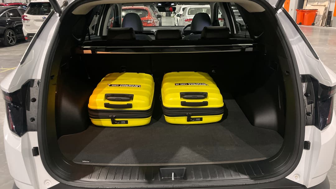 2023 Hyundai Tucson Highlander (AWD), Automatic, 26156 km, Boot Inside View with Luggage