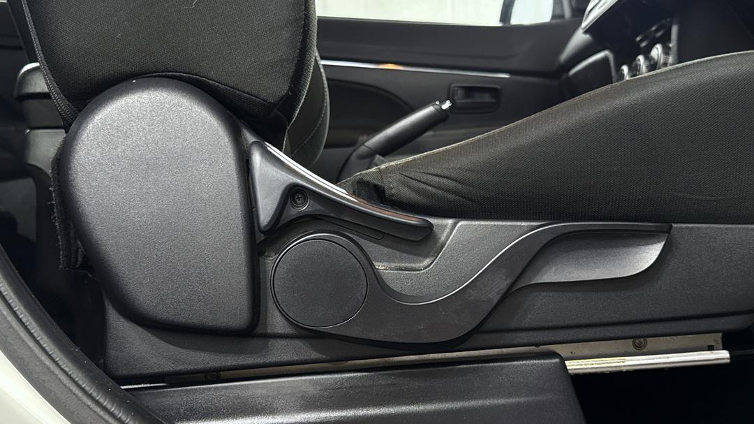 2023 Mitsubishi ASX Es (2WD), Automatic, 55537 km, Drivers Side Adjustment Panel