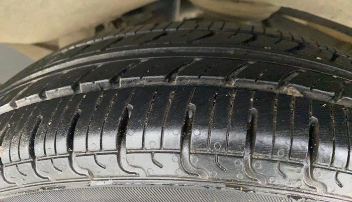 2012 Maruti A Star VXI, Petrol, Manual, 54,627 km, Left Rear Tyre Tread