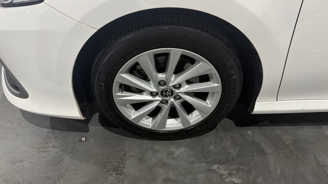 2022 Toyota Camry Ascent, Automatic, 81334 km, Left Front Wheel