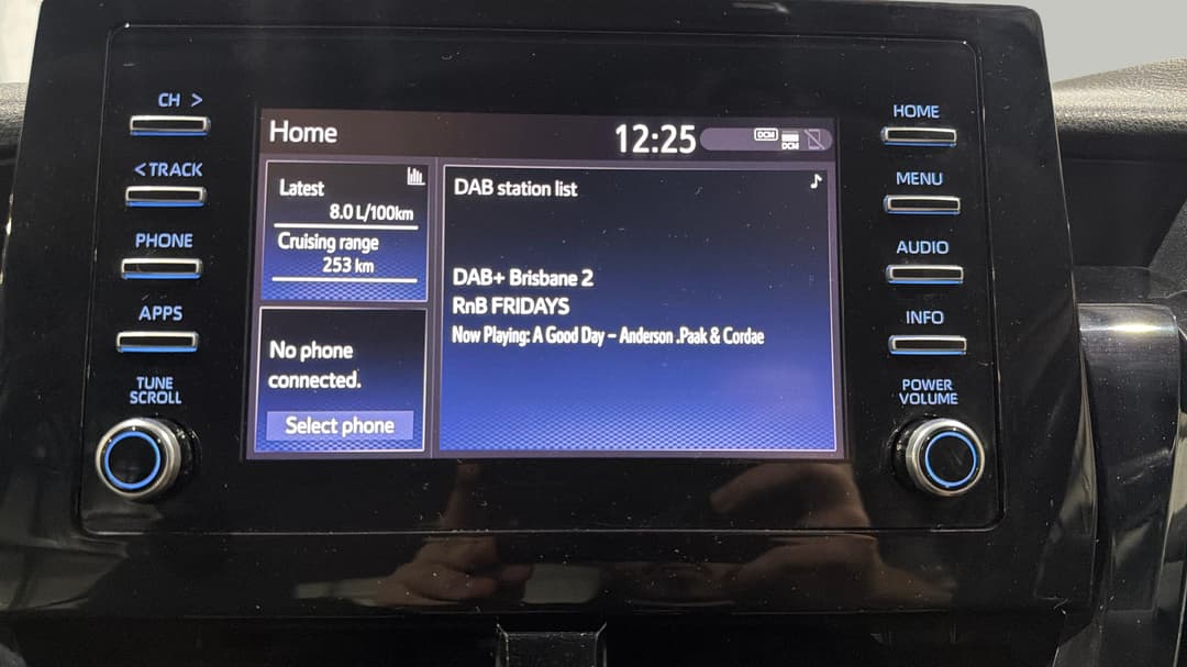2022 Toyota Camry Ascent, Automatic, 81334 km, Infotainment System