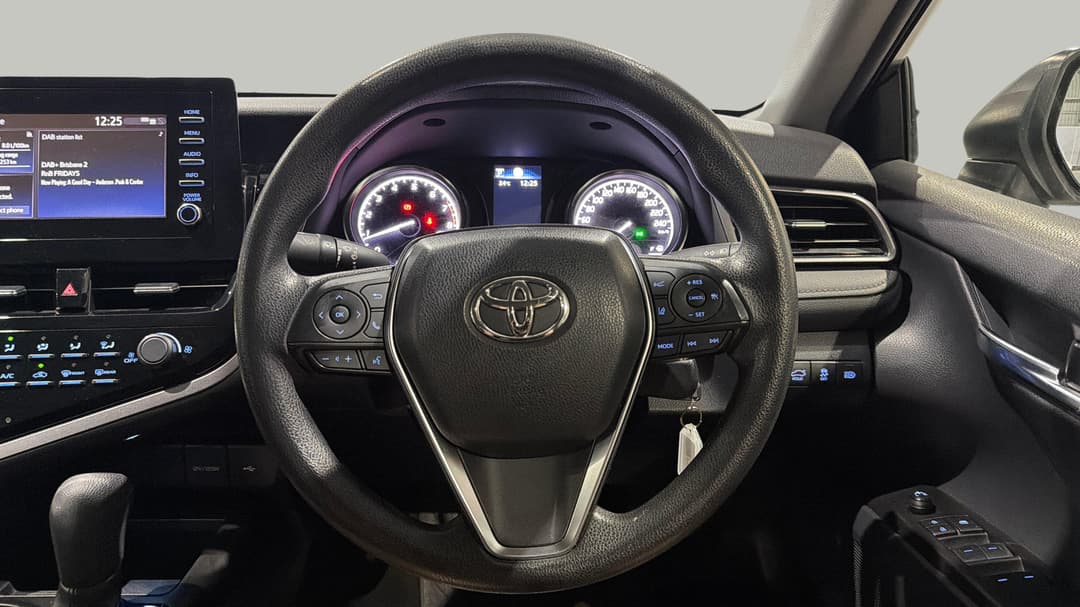 2022 Toyota Camry Ascent, Automatic, 81334 km, Steering Wheel Close-up