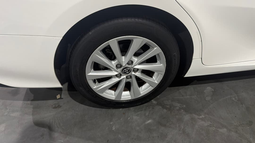2022 Toyota Camry Ascent, Automatic, 81334 km, Right Rear Wheel