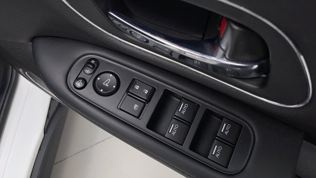 Drivers Side Door Panel Controls