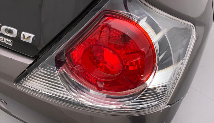 2013 Honda Brio V MT, Petrol, Manual, 1,12,418 km, Right tail light - Reverse gear light not functional