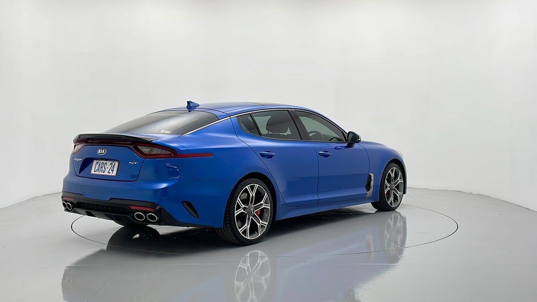 Right Back Diagonal (45- Degree) View