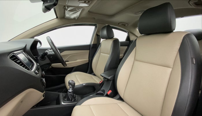 2019 Hyundai Verna 1.6 SX VTVT (O), Petrol, Manual, 65,718 km, Right Side Front Door Cabin