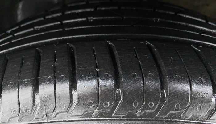 2019 Hyundai Verna 1.6 SX VTVT (O), Petrol, Manual, 65,718 km, Left Front Tyre Tread