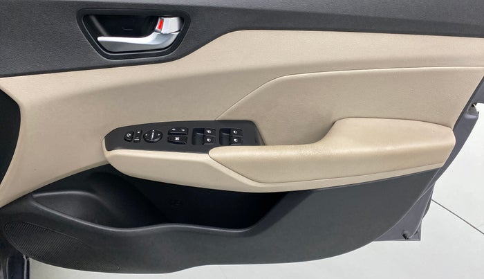 2019 Hyundai Verna 1.6 SX VTVT (O), Petrol, Manual, 65,718 km, Driver Side Door Panels Control