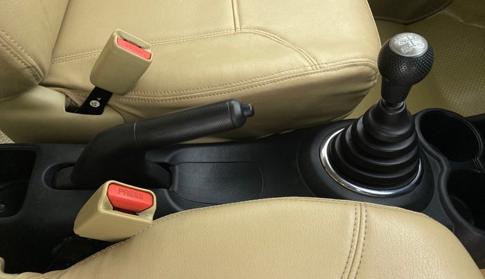 2015 Honda Amaze 1.2 SMT I VTEC, Petrol, Manual, 20,952 km, Gear Lever