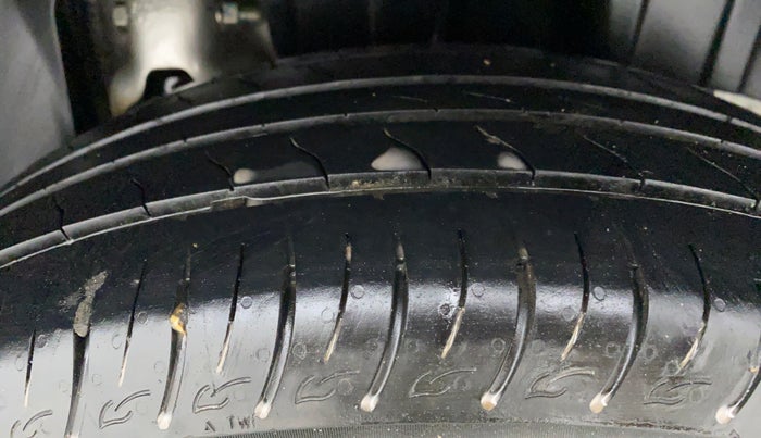 2019 Mahindra XUV300 1.5 W6 MT, Diesel, Manual, 14,456 km, Left Rear Tyre Tread