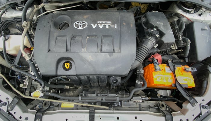 2011 Toyota Corolla Altis 1.8 G, Petrol, Manual, 68,389 km, Open Bonet