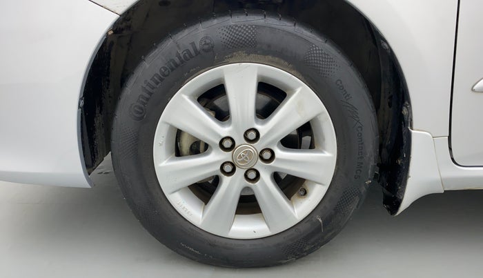 2011 Toyota Corolla Altis 1.8 G, Petrol, Manual, 68,389 km, Left Front Wheel
