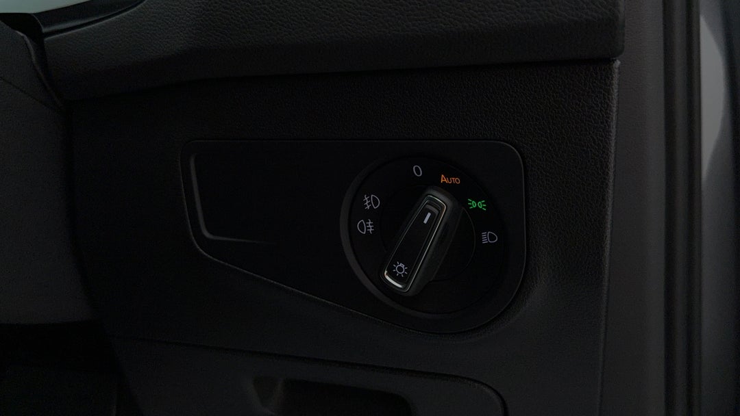 2020 Volkswagen Tiguan 162 Tsi Highline, Automatic, 129923 km, Utility Switches/Buttons