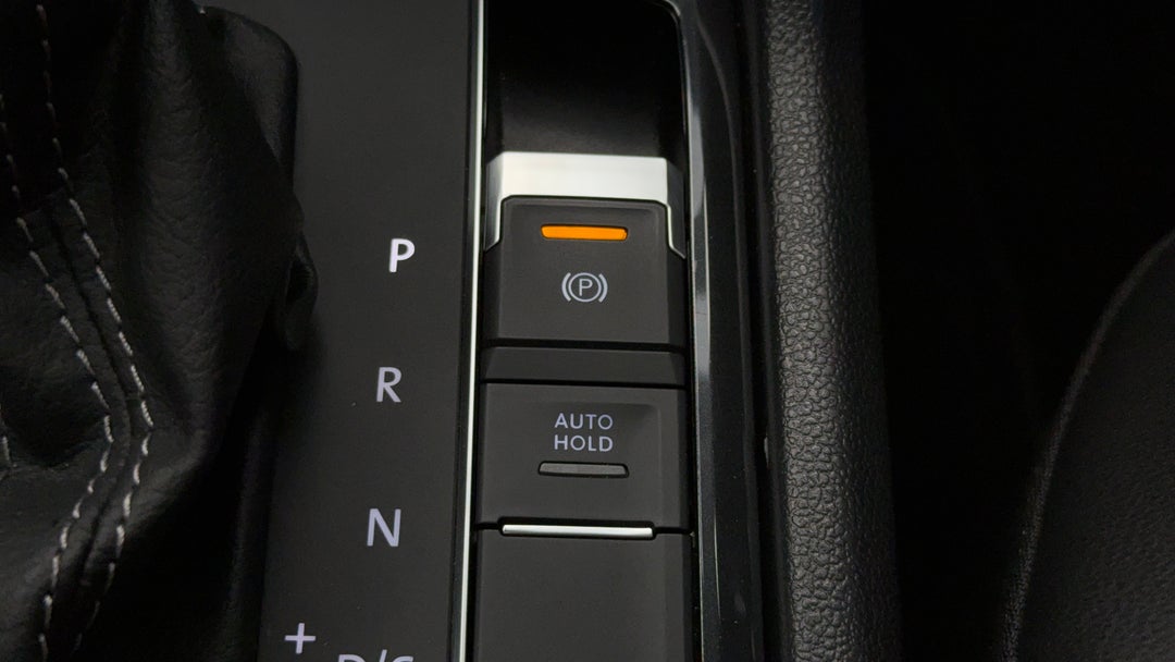 2020 Volkswagen Tiguan 162 Tsi Highline, Automatic, 129923 km, Handbrake