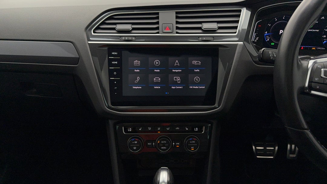 2020 Volkswagen Tiguan 162 Tsi Highline, Automatic, 129923 km, Center Console