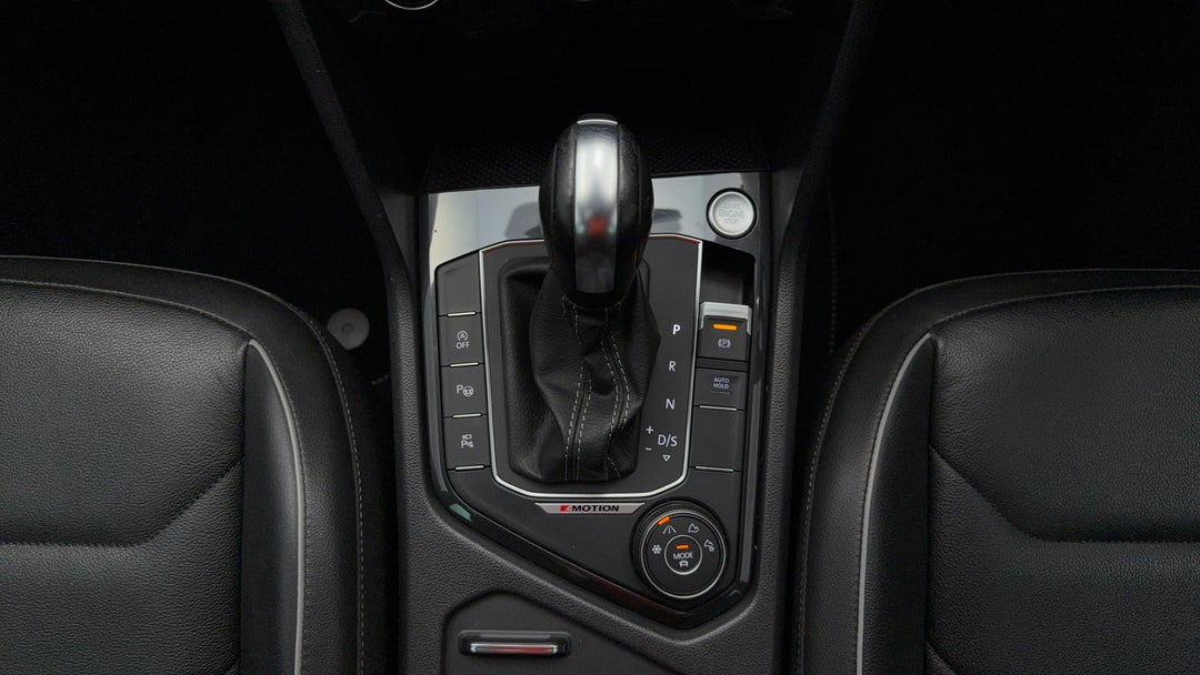 2020 Volkswagen Tiguan 162 Tsi Highline, Automatic, 129923 km, Gear Lever 