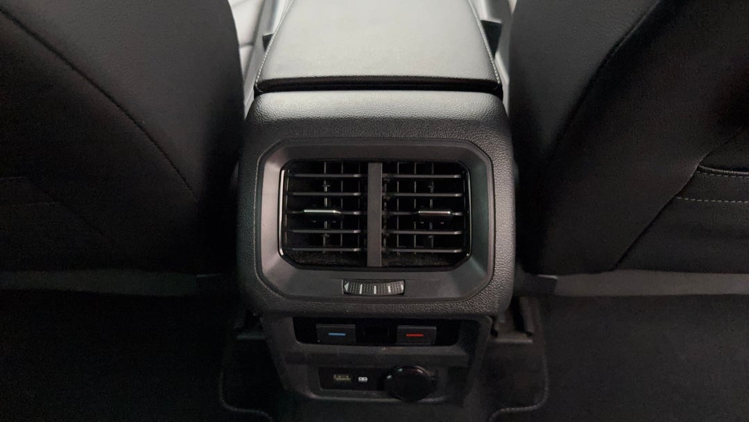 2020 Volkswagen Tiguan 162 Tsi Highline, Automatic, 129923 km, Rear A/C Vent