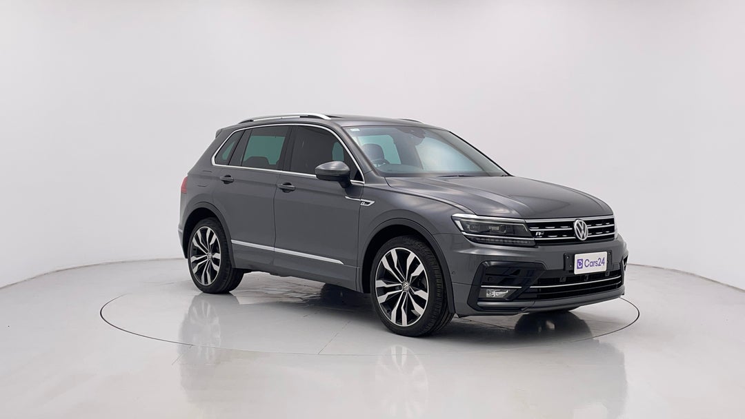 2020 Volkswagen Tiguan 162 Tsi Highline, Automatic, 129923 km, Right Front Diagonal (45- Degree) View