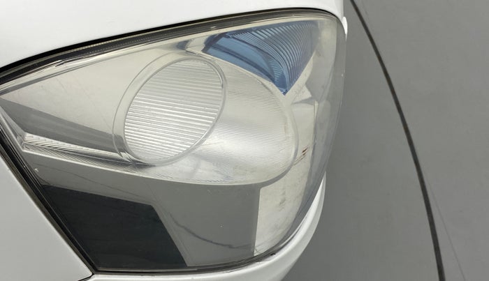 2013 Maruti Wagon R 1.0 VXI, Petrol, Manual, 44,186 km, Right headlight - Minor scratches