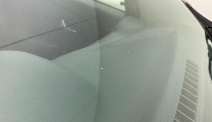 2014 Maruti Alto 800 LXI, Petrol, Manual, 42,535 km, Front windshield - Minor spot on windshield