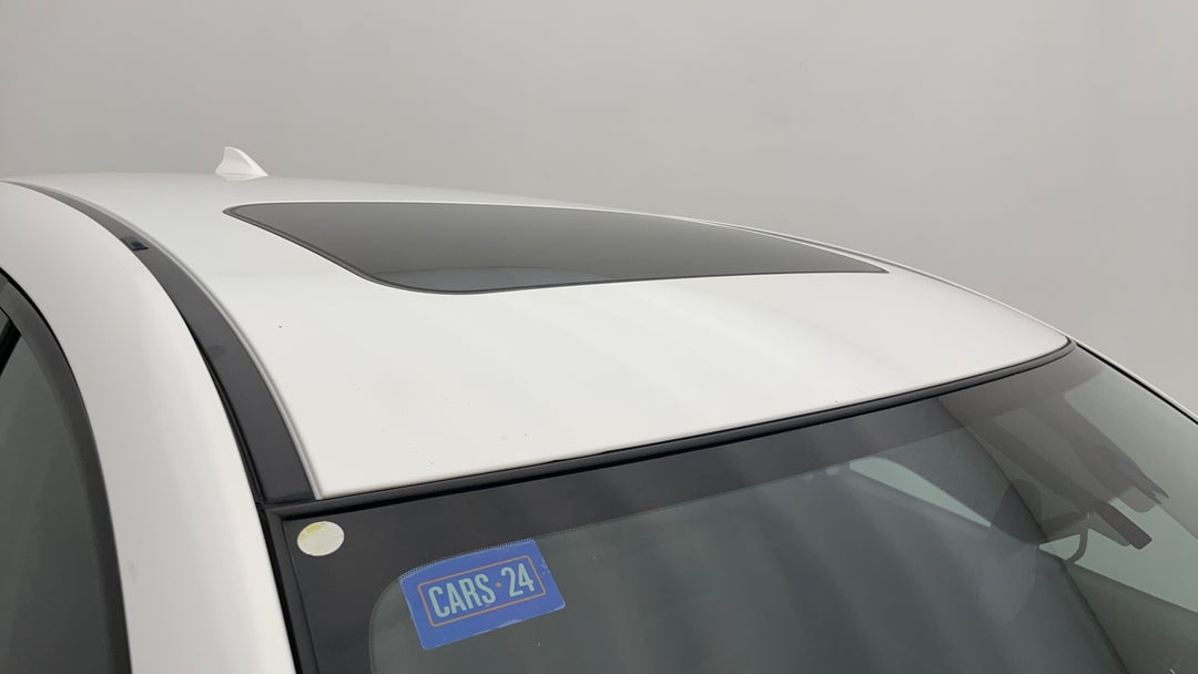 2015 Mazda CX-5 Gt (4x4), Automatic, 135662 km, Roof/Sunroof View