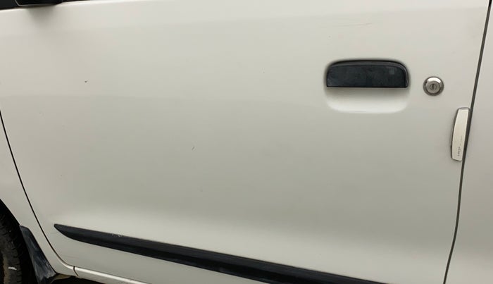 2018 Maruti Wagon R 1.0 LXI CNG, CNG, Manual, 85,225 km, Front passenger door - Slightly dented