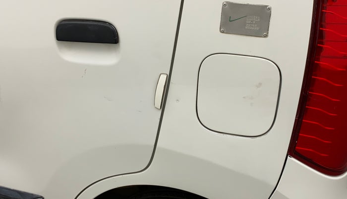 2018 Maruti Wagon R 1.0 LXI CNG, CNG, Manual, 85,225 km, Left quarter panel - Minor scratches