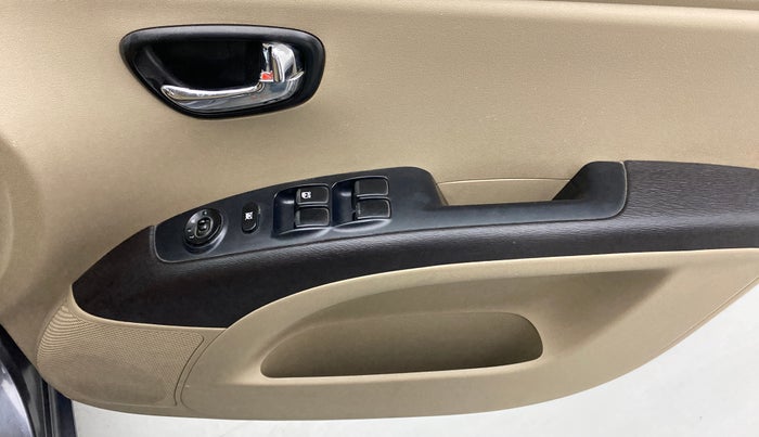 2011 Hyundai i10 MAGNA 1.2 KAPPA2, Petrol, Manual, 48,118 km, Driver Side Door Panels Control