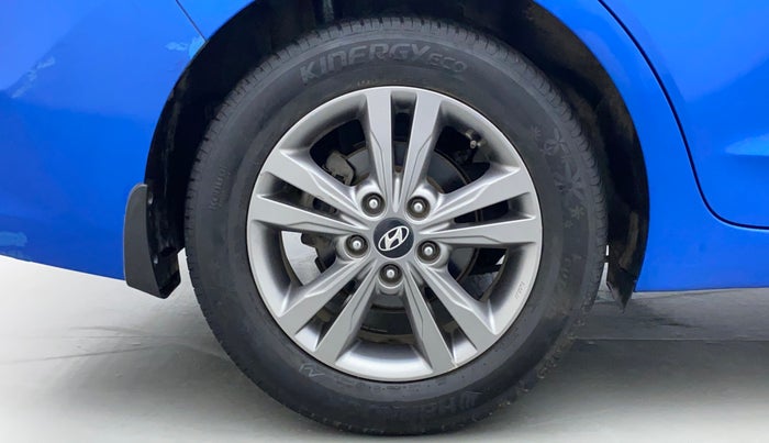2017 Hyundai New Elantra 2.0 SX MT PETROL, Petrol, Manual, 1,15,669 km, Right Rear Wheel