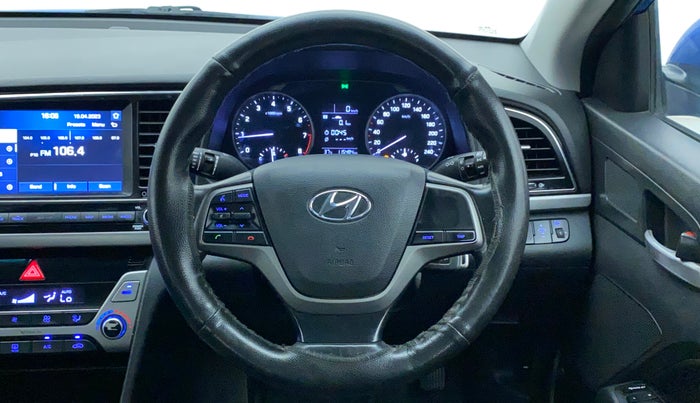 2017 Hyundai New Elantra 2.0 SX MT PETROL, Petrol, Manual, 1,15,669 km, Steering Wheel Close Up