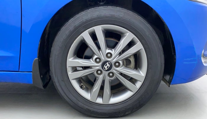 2017 Hyundai New Elantra 2.0 SX MT PETROL, Petrol, Manual, 1,15,669 km, Right Front Wheel