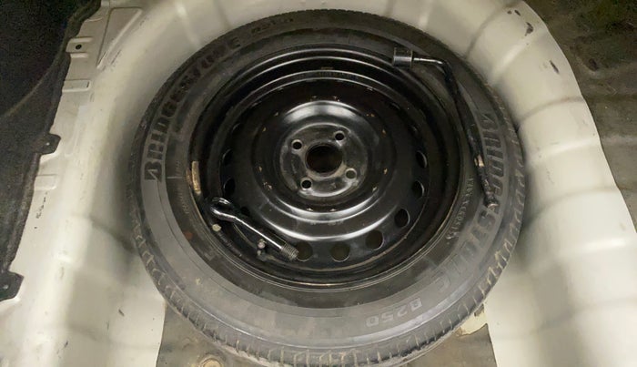 2015 Hyundai Verna 1.4 VTVT, Petrol, Manual, 89,989 km, Spare Tyre