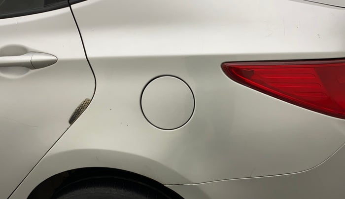 2015 Hyundai Verna 1.4 VTVT, Petrol, Manual, 89,989 km, Left quarter panel - Minor scratches