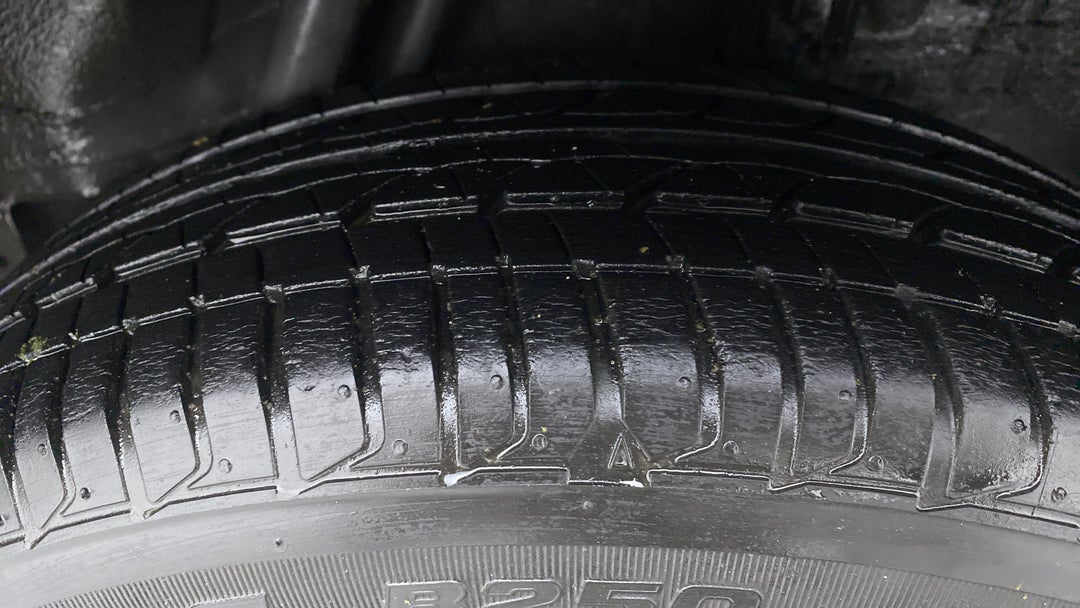 Left Rear Tyre Tread
