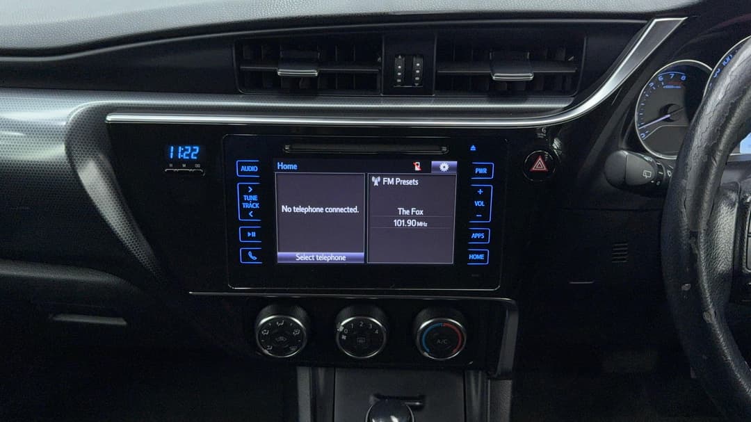 2016 Toyota Corolla Ascent Sport, Automatic, 165736 km, Center Console