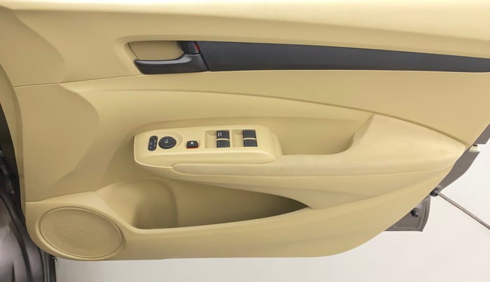2012 Honda City 1.5L I-VTEC S MT, Petrol, Manual, 38,143 km, Driver Side Door Panels Control