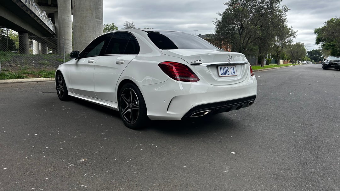 Left Back Diagonal (45- Degree) View