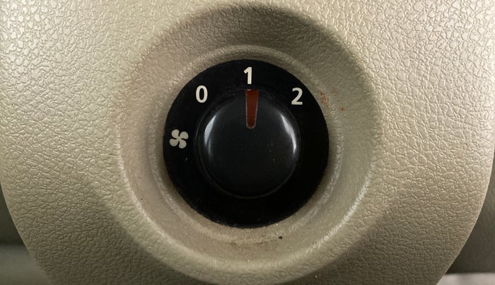 2014 Nissan Terrano XV PREMIUM 110 PS DEISEL, Diesel, Manual, 90,606 km, Rear AC Temperature Control
