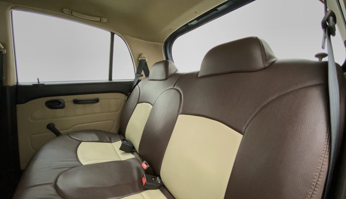 2011 Hyundai Santro Xing GLS, Petrol, Manual, 33,717 km, Right Side Rear Door Cabin
