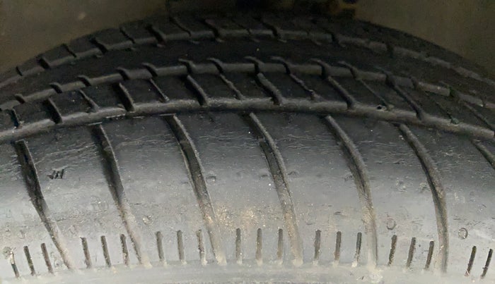 2017 Maruti Celerio ZXI AMT, Petrol, Automatic, 17,439 km, Left Front Tyre Tread