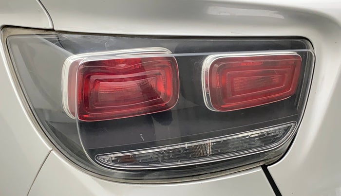 2018 Mahindra KUV 100 NXT K2 D 6S, Diesel, Manual, 43,873 km, Left tail light - Minor scratches