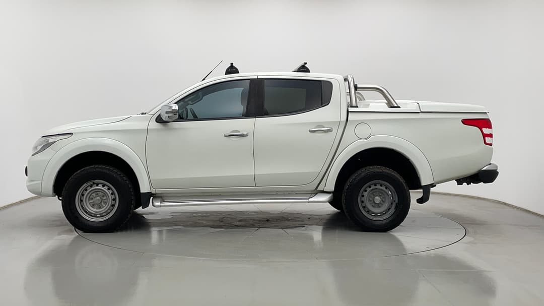 2017 Mitsubishi Triton Gls (4x4), Manual, 173547 km, Left Side View