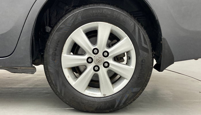 2016 Toyota Corolla Altis G, Petrol, Manual, 76,561 km, Left Rear Wheel