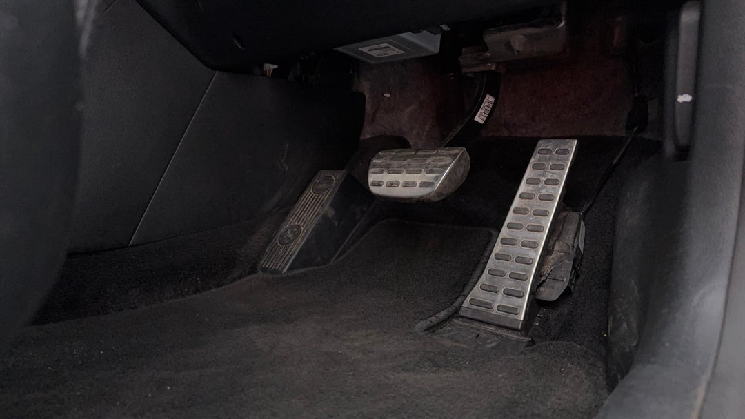 Pedals and Footmat