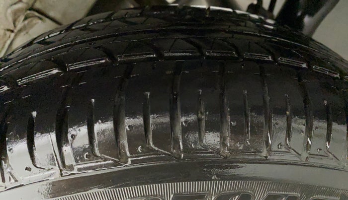 2020 Mahindra KUV 100 NXT K8 6 STR, Petrol, Manual, 15,478 km, Left Rear Tyre Tread