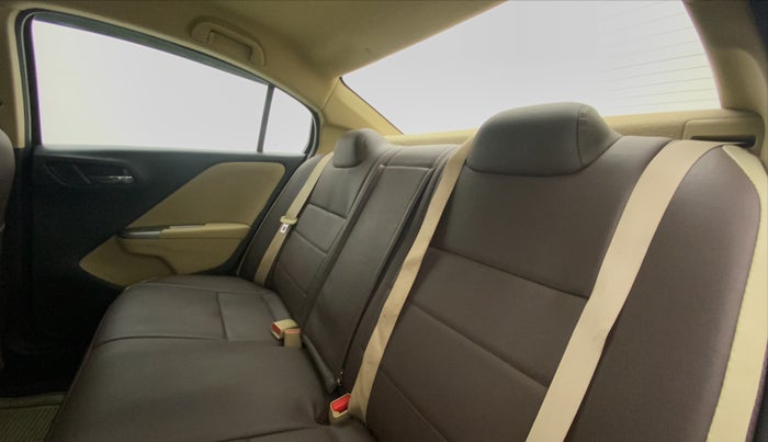 2014 Honda City 1.5L I-VTEC V MT, Petrol, Manual, 57,637 km, Right Side Rear Door Cabin